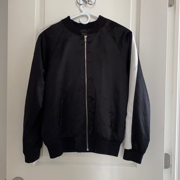 Embroidered bomber jacket - Picture 2 of 4